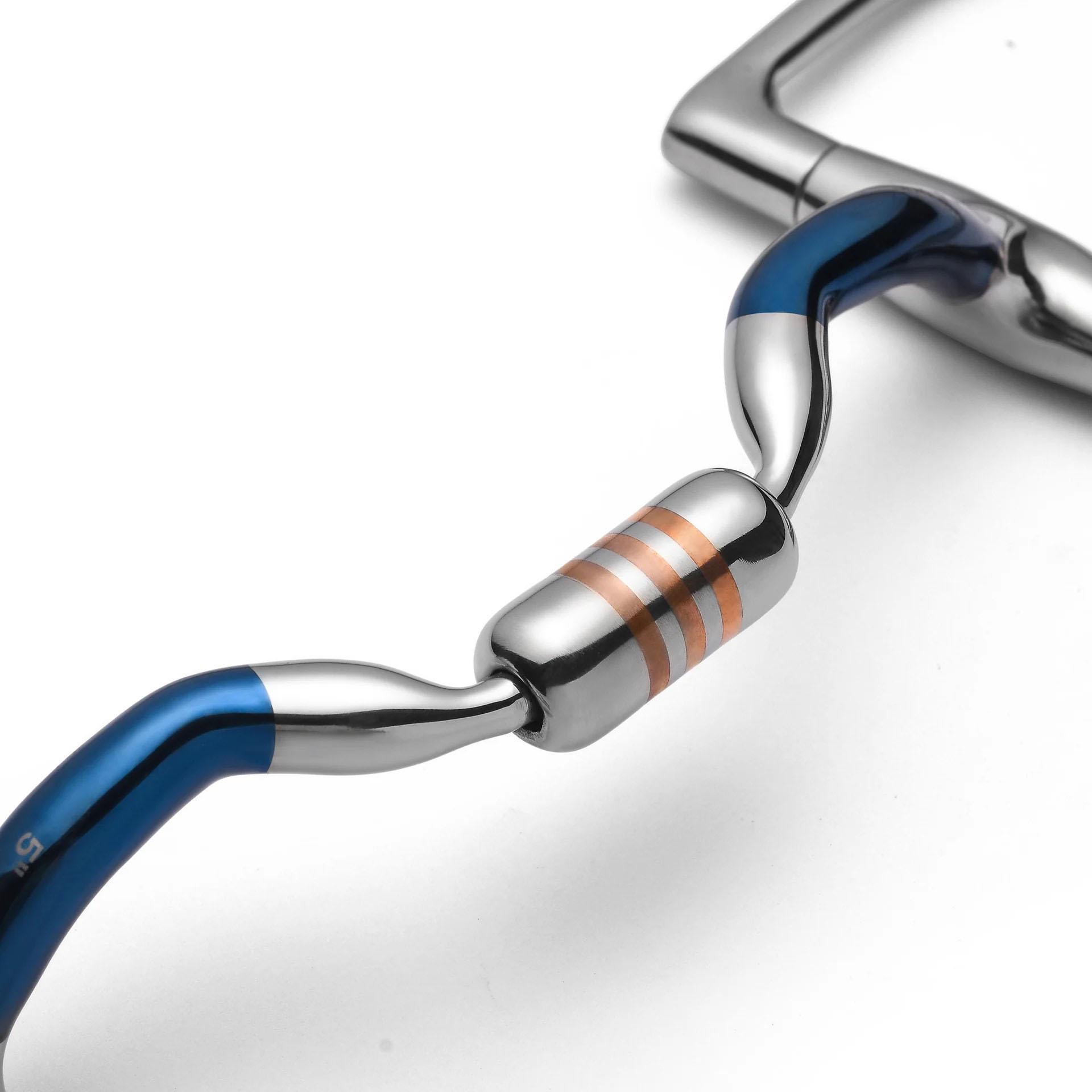 hunter d low port capsule sweet iron snaffle horse bit