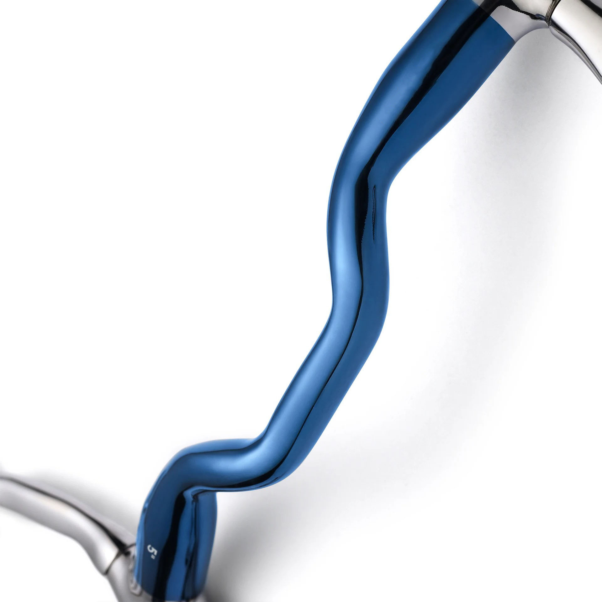 loose shank low port mullen curb horse bit